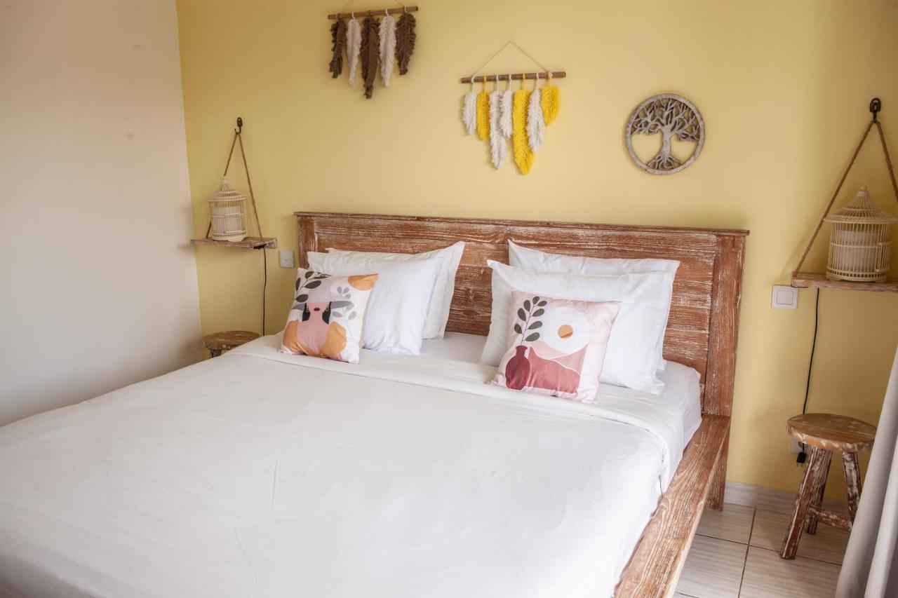 The Spare Room Bali Чангу Экстерьер фото